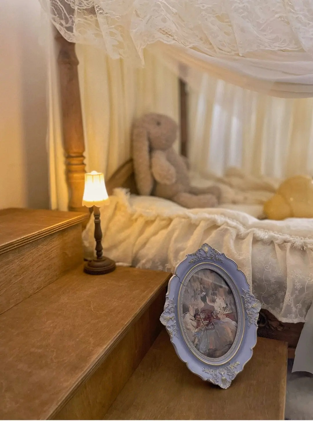 Canopy princess vintage pet bed detail 6